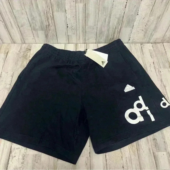 Adidas Graphic Print Men's Shorts - Black XL NWT - Picture 3 of 7